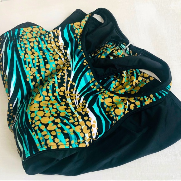 Tropical Escape Other - [Tropical Escape] High Neck Keyhole Tankini Swim